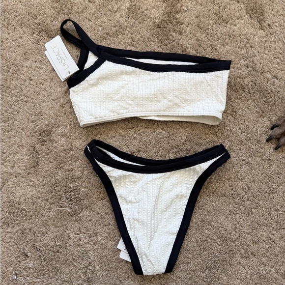 L*Space Textured White and Black Bikini Set - Picture 8 of 8